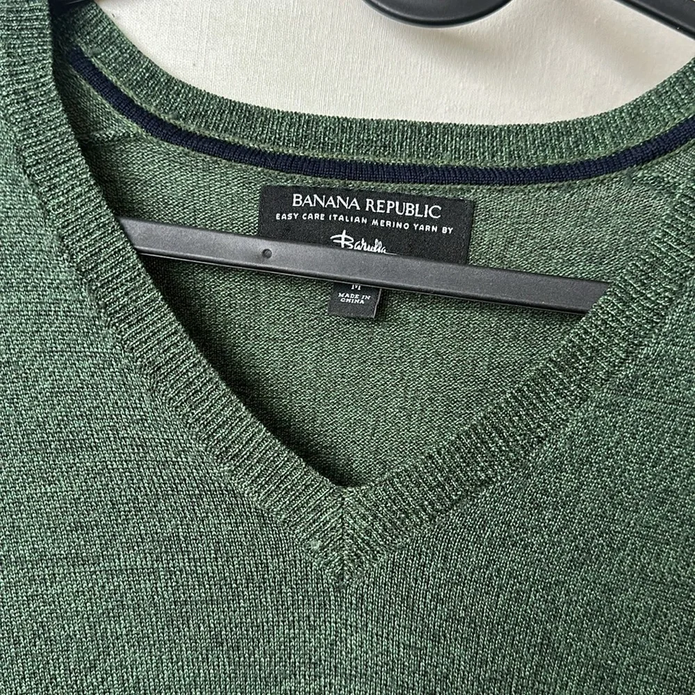 Banana Republic Sweater Top MEN size M